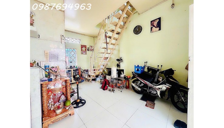 Q7 TRẦN XUÂN SOẠN 30M2 3 TẦNG GẦN MẶT TIỀN NỞ HẬU TÀI LỘC 3.xT